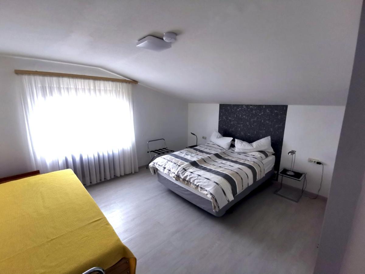 Ferienwohnung Sinsheim-Duehren Eksteriør billede